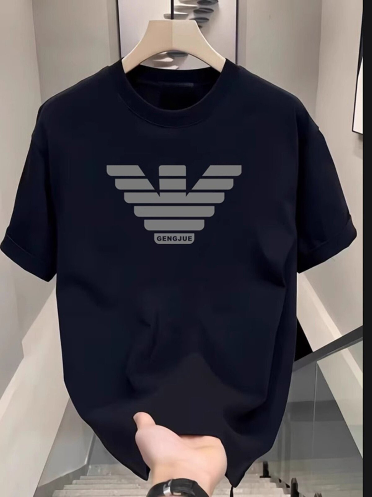 Street Fashion Brand Logo - Nuova Tendenza Moda Estiva 2026: T-shirt