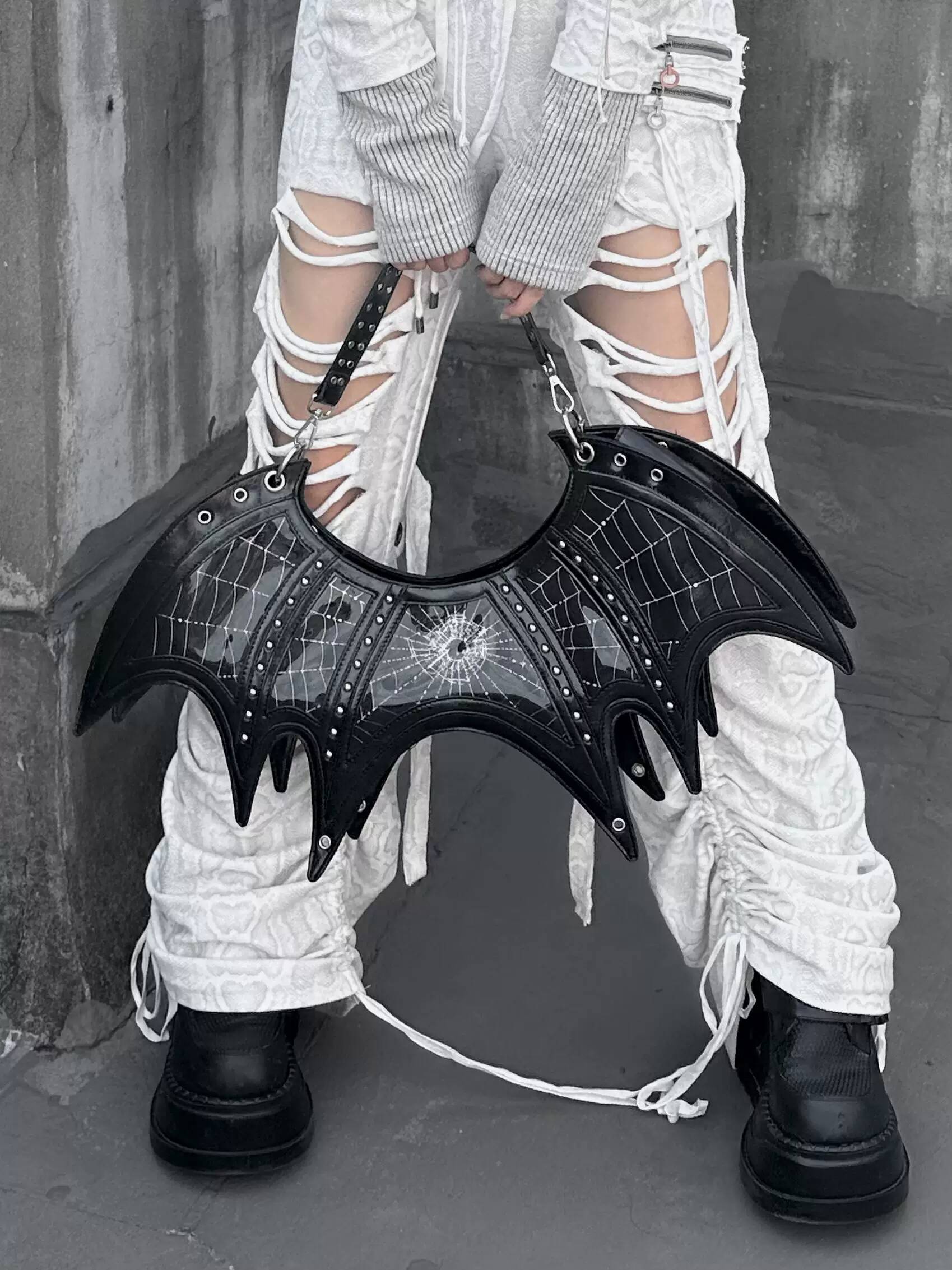 Borsa a tracolla originale Dar - Street Fashion Goth recensione e prezzo