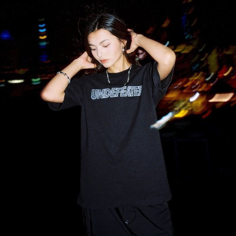 T-shirt unisex a maniche corte - Street Fashion Brand Logo recensione e prezzo