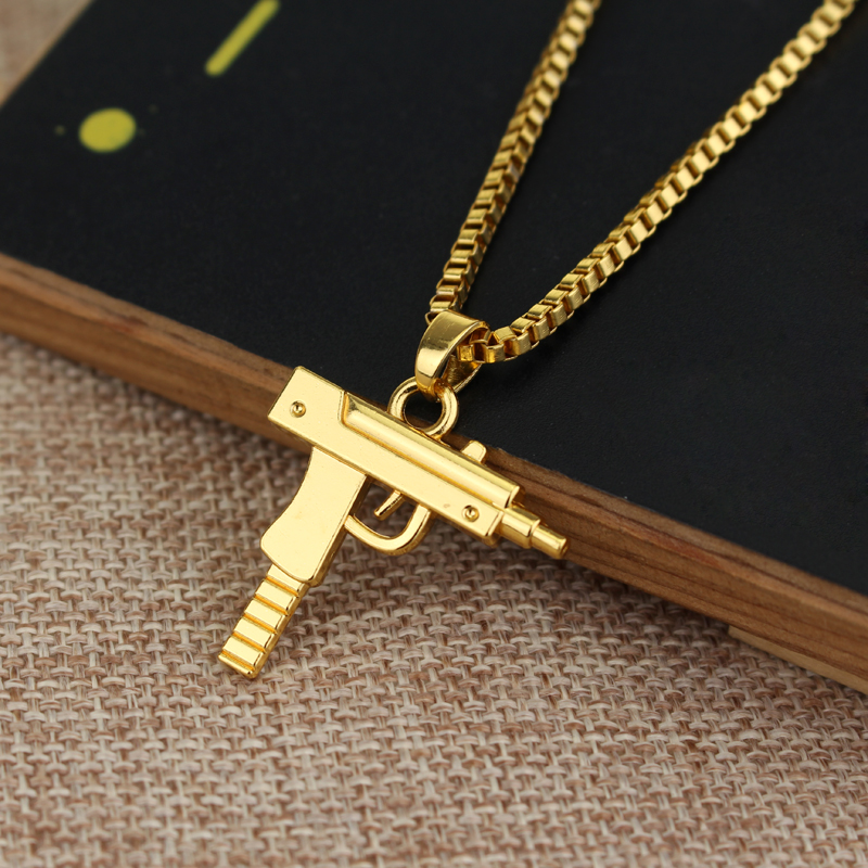 Collana con Ciondolo a Forma d - Street Fashion Guys recensione e prezzo